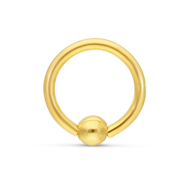Aro de bola de presión de oro de 18K sobre fondo blanco