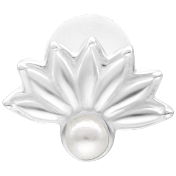 Labret plateado con diseño de pavo real y perla sobre fondo blanco