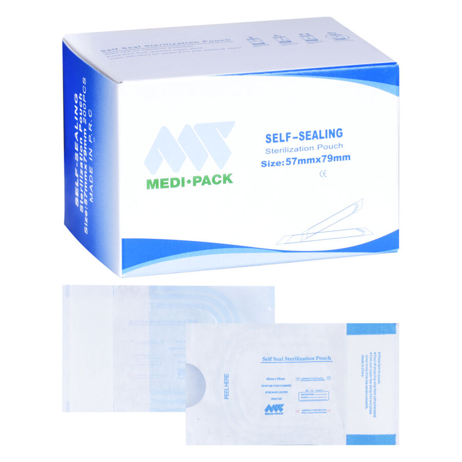 Sacchetto di sterilizzazione trasparente blu e bianco 57x79 mm su sfondo bianco