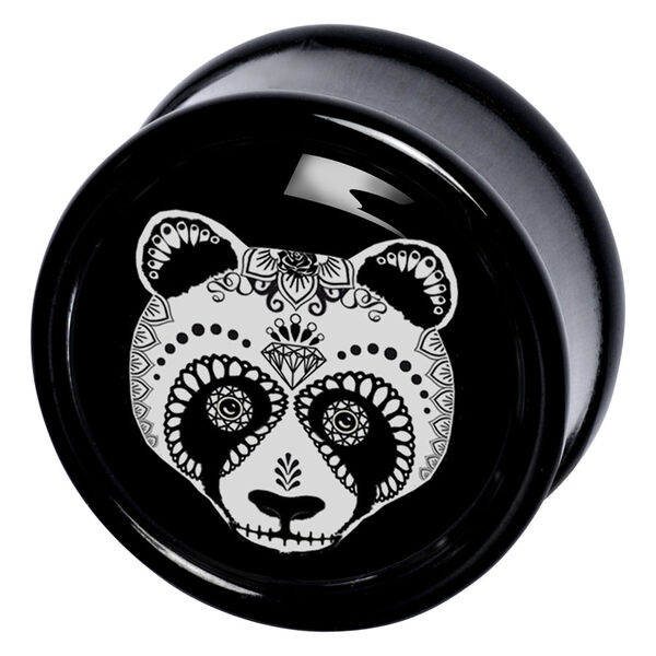 Schwarzer Plug mit Panda-Design auf schwarzem Hintergrund
