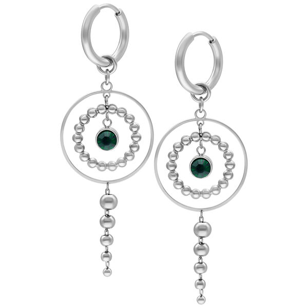 Aros de plata con cristal verde esmeralda sobre fondo blanco