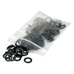 O-Ring in silicone nero in sacchetto trasparente su sfondo bianco
