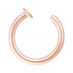 Anello nasale aperto in acciaio chirurgico oro rosa su sfondo bianco
