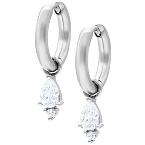 Silberne Little Tear Hoops mit Kristallanhänger Silberne Ohrringe mit kristallklarem Tropfenanhänger auf weißem Hintergrund