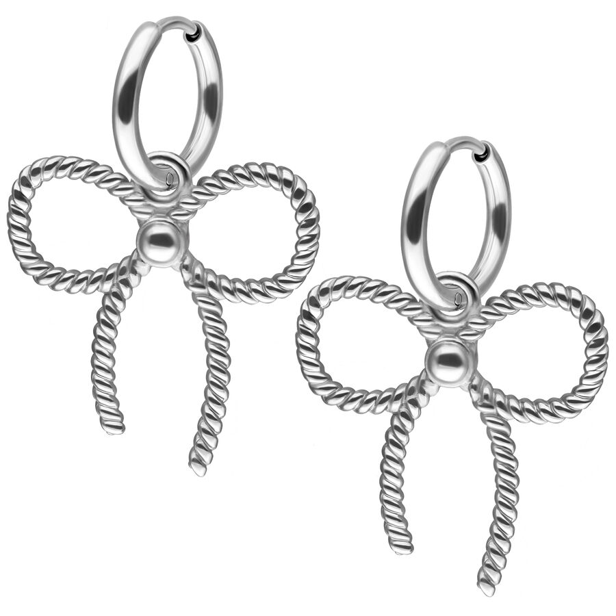 Orecchini d'argento con design a fiocco su sfondo bianco