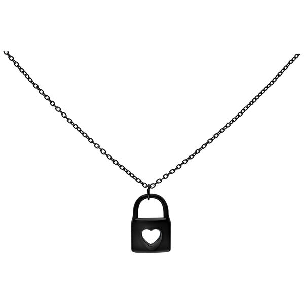 Collana nera con ciondolo a forma di cuore su sfondo bianco
