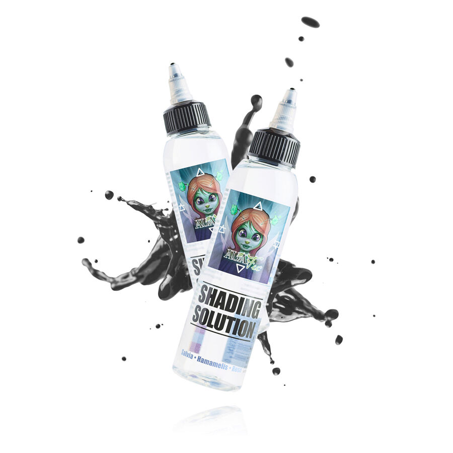 Due bottiglie di Auafee Shading Solution su sfondo bianco con inchiostro nero