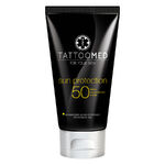 Tubo negro de TattooMed® Sun Protection SPF50 sobre fondo blanco