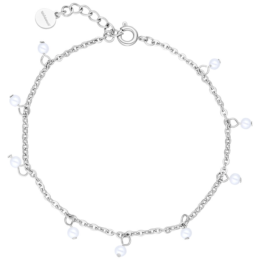 Silbernes Armband mit kleinen Perlen auf weißem Hintergrund