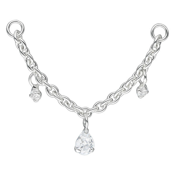 Cadena de piercing plateada con tres gotas de cristal claro sobre fondo blanco