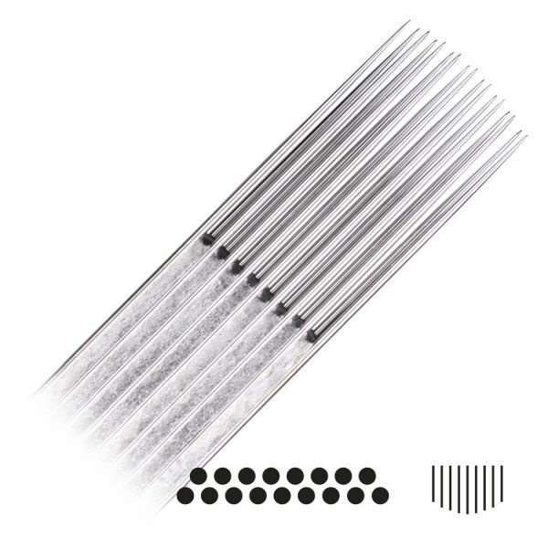 Aghi Magnum Curved in argento su sfondo bianco