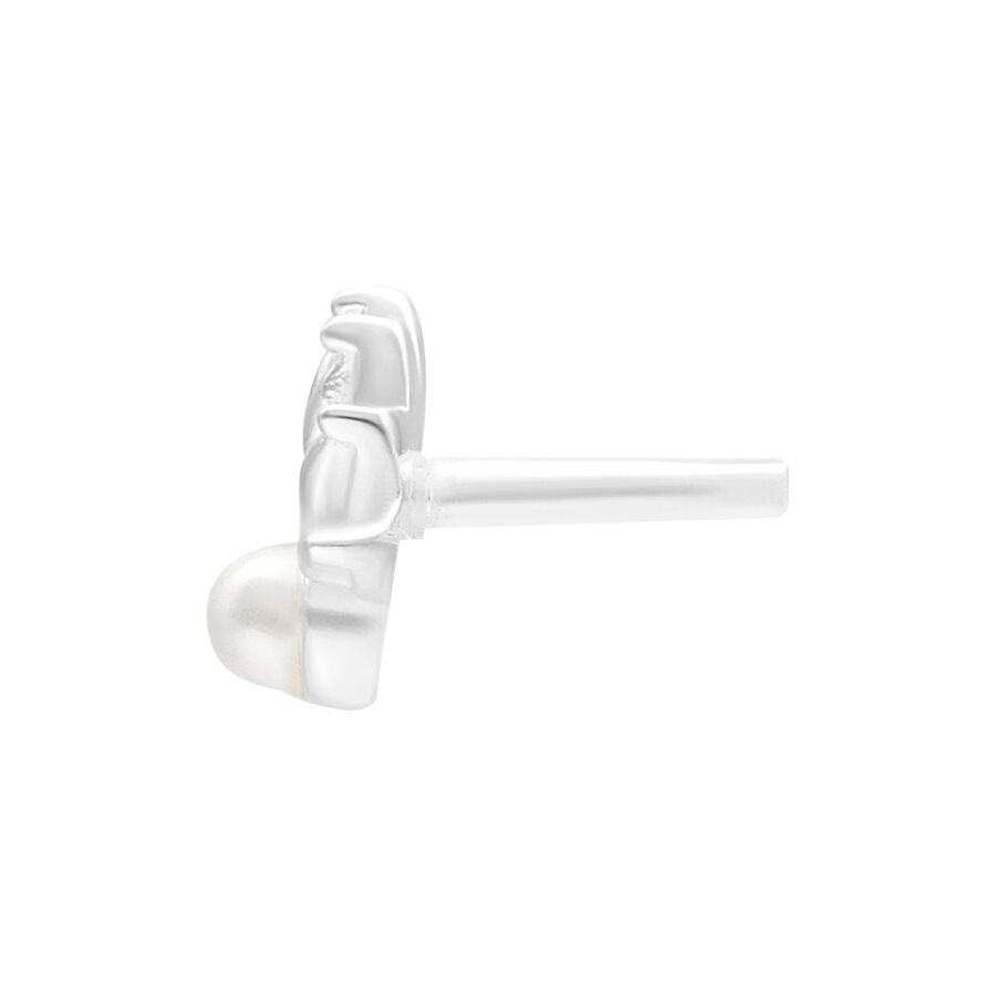 Inserto in argento con perla per piercing Push Fit su sfondo bianco