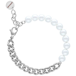 Chunky Pearl Armband aus silberfarbenem Metall Silberfarbenes Chunky Pearl Armband mit Perlen und Kettengliedern auf weißem Hintergrund