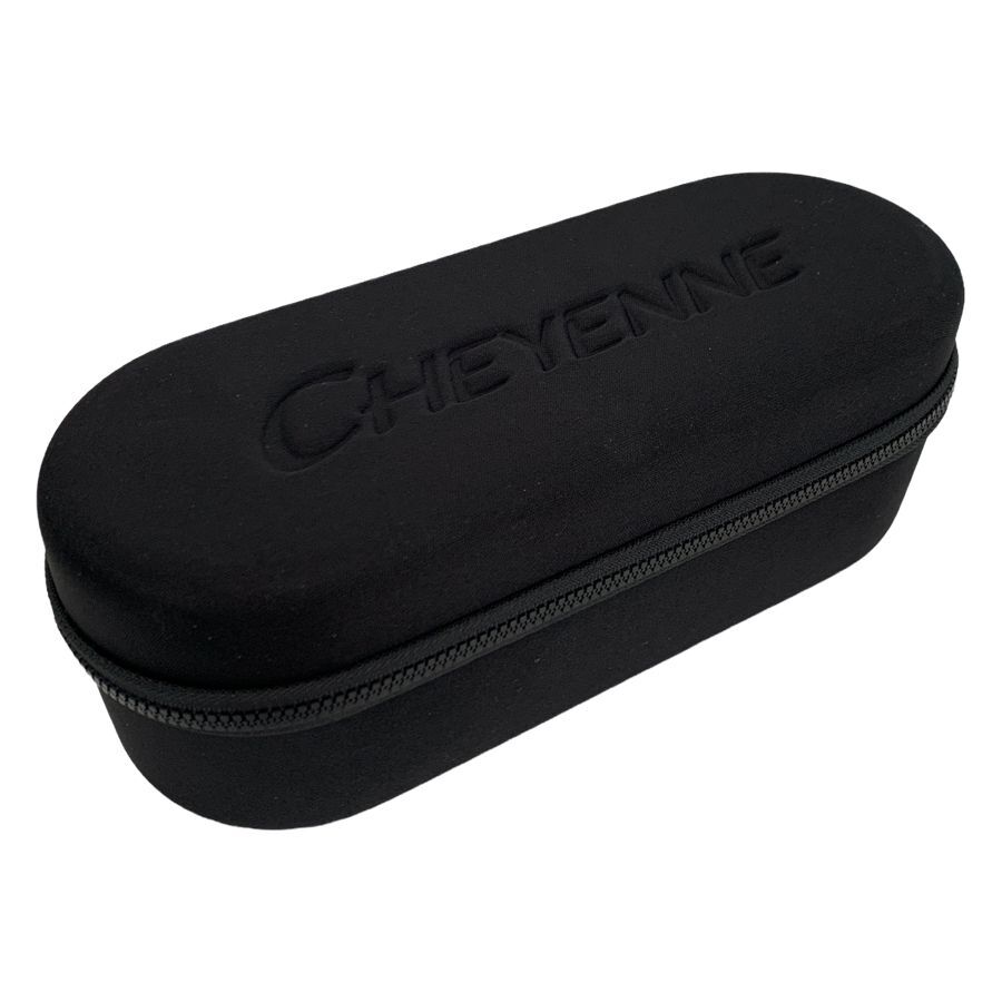 Estuche negro con cremallera y logo de Cheyenne