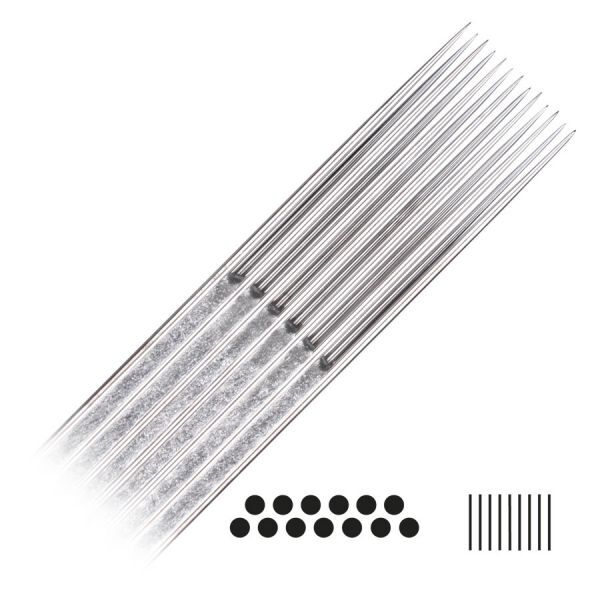 Aghi Magnum Long Taper argentati su sfondo bianco