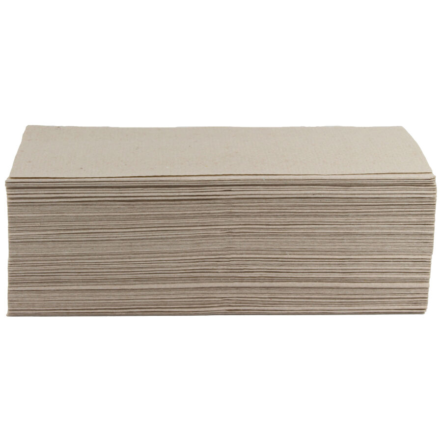 Toalla de 1 capa beige doblada sobre fondo blanco