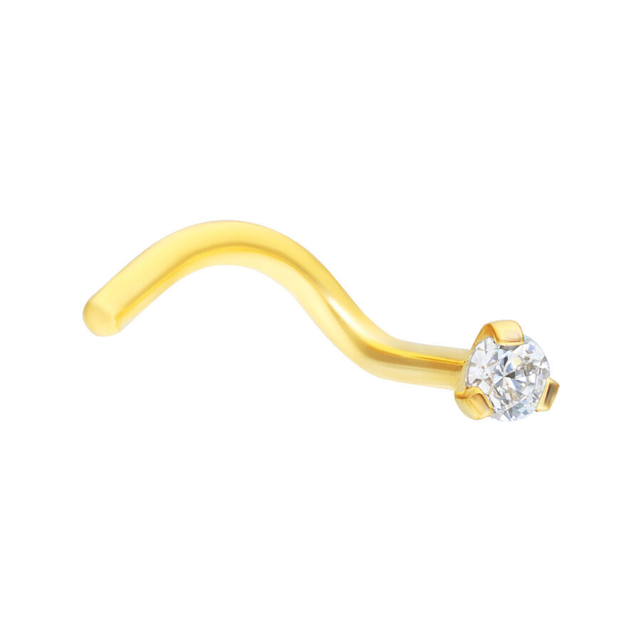 Piercing nasal dorado de titanio con cristal claro sobre fondo blanco