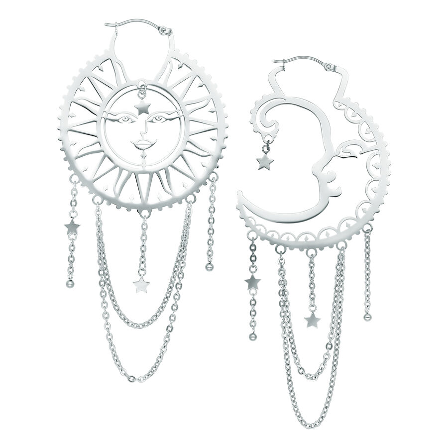 Pendientes plateados en forma de sol y luna con cadenas y estrellas