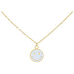 Collana dorata con ciondolo Smiley bianco su sfondo bianco