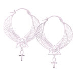 Pendientes circulares con alas y símbolo Ankh en plata sobre fondo blanco