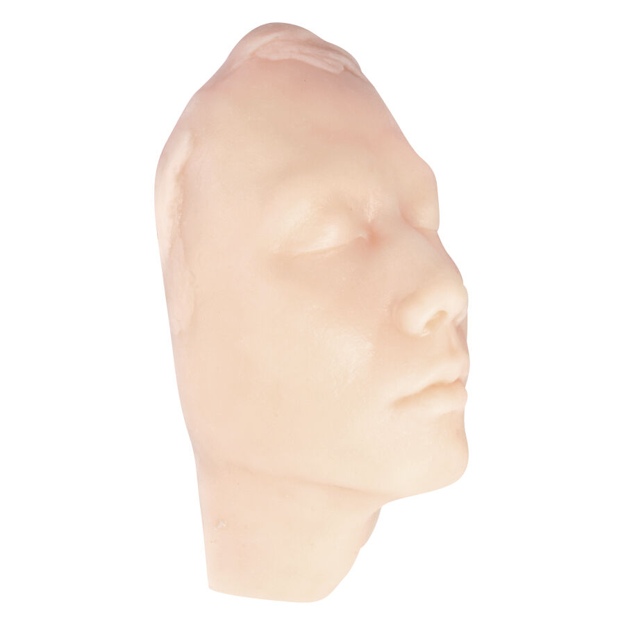 Modello in silicone beige di un volto maschile su sfondo bianco