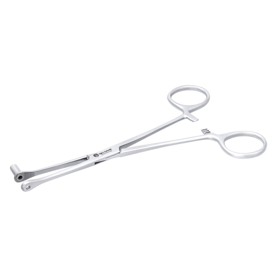 Strumento Septum Close End in argento su sfondo bianco