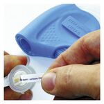 Primo piano di un set MELAcontrol blu con indicatore di sterilizzazione