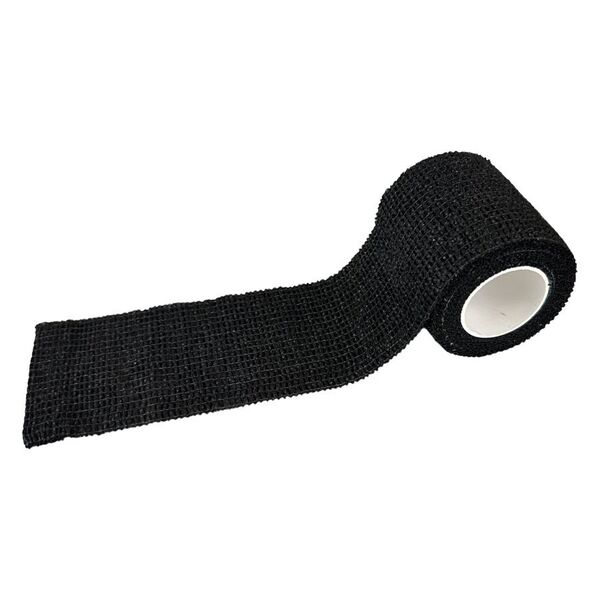 Musta, ei-kudottu Grip-sidos, osittain avattu, valkoisella taustalla