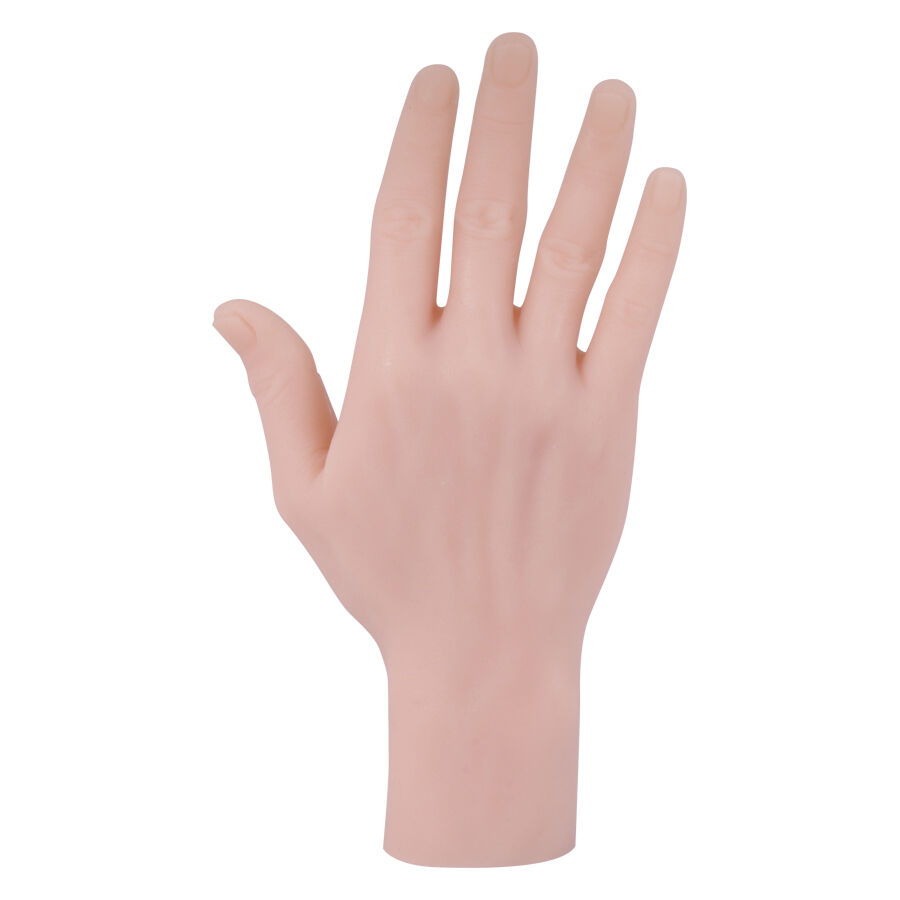 Mano de silicona beige para prácticas de tatuajes sobre fondo blanco